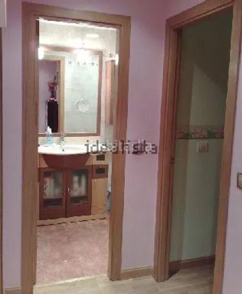 Foto 9b5b8879-02a9-451f-ad1b-a6d1a6c17b88. Pis amb calefacció aparcament a Villimar - V1 - V2 - S3 - S4 - San Cristobal Burgos