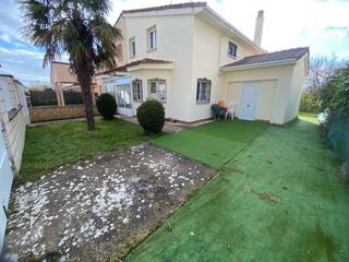 Maison jumelée  Urbanizacion quintanilla. Chalet pareado de 4 dormitorios en quintanilla vivar.