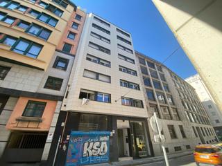 Pis  Calle trinas. Piso de cuatro dormitorios y dos baos.garaje. zona correos.