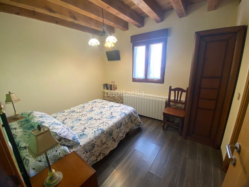 Foto 00605ddb-eaf1-47ca-a650-f4213fa071a4. Casa con camino riscaldamento in Merindad de Río Ubierna