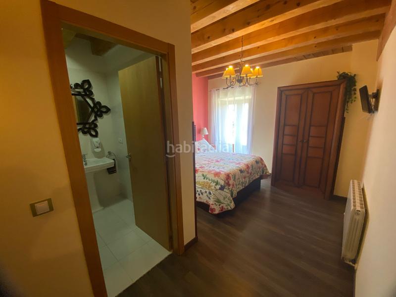 Foto 645932a0-1176-40a0-840f-a051947df4a9. Casa con camino riscaldamento in Merindad de Río Ubierna