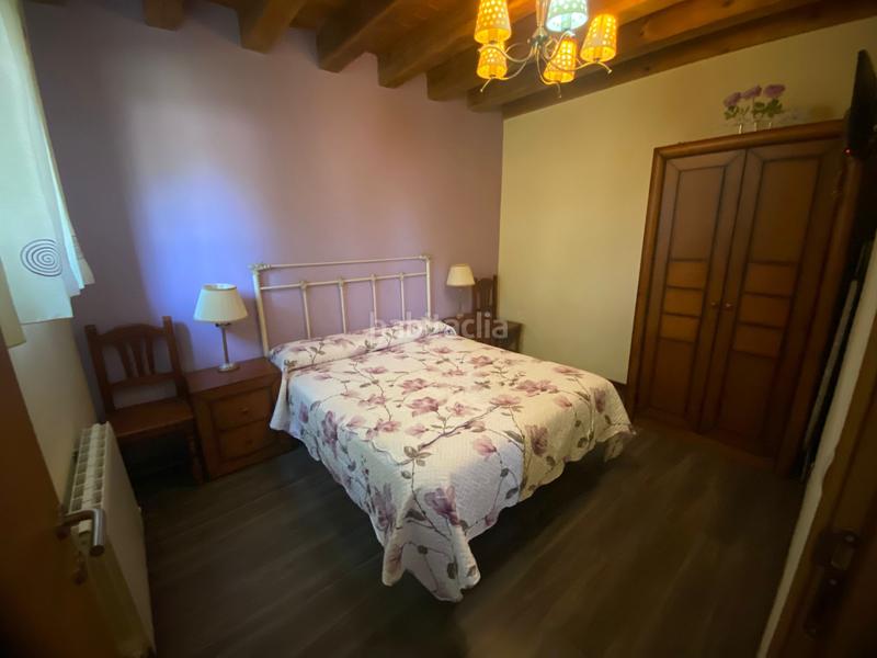 Foto c73efec8-48bf-4ce7-94d8-9da682e76d01. Casa con camino riscaldamento in Merindad de Río Ubierna