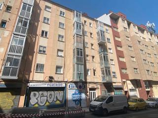 Piso  Calle francisco salinas. Apartamento en barrio san pedro. ascensor. exterior