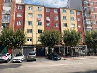 Appartement  Paseo de las fuentecillas. Piso de dos dormitorios para entrar a vivir en barrio san pedro.