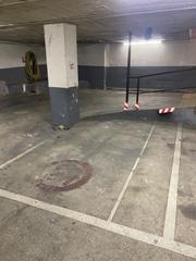 Aparcament cotxe  Calle madrid. Plaza de garaje en calle madrid para coche pequeño