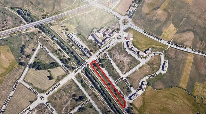 Foto 519a82f9-33bc-463e-a7c8-3016ef5601e6. Casa amb aparcament a Barriada de Yagüe Burgos