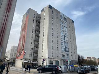 Etagenwohnung  Plaza antonio josé. Piso de cuatro dormitorios y dos baños en zona comuneros de cast