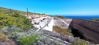 Finca rústica  Tf-28. Terreno rústico en fasnia, disponible estanque de 372 m2. usos p