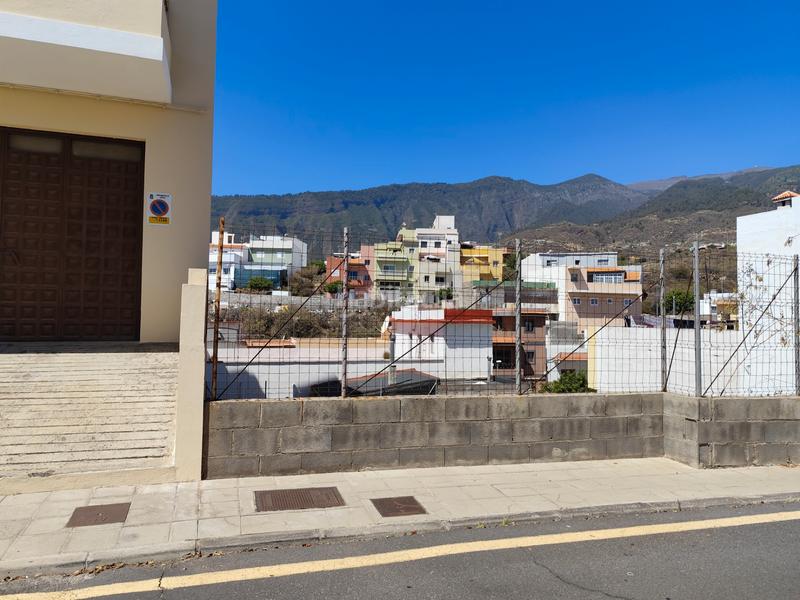 Foto 3b17f5c3-d95f-4190-a992-10d35c609197. Terreny residencial a calle tomas baulen y ponte 38 a Güímar