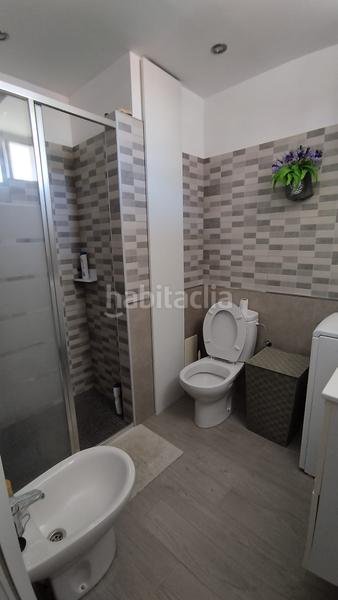 Foto 2b0de1ec-b123-4600-89b7-ff5efedc60a0. Estudio en avenida juan carlos i 30 en Los Cristianos Arona