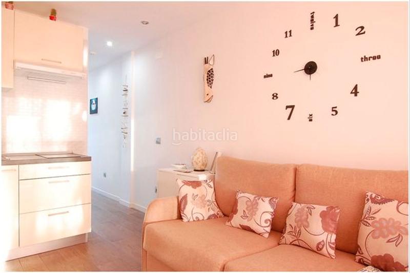 Foto fa33ca70-e8df-4ea3-9f0e-57ee105bbadc. Estudio en avenida juan carlos i 30 en Los Cristianos Arona