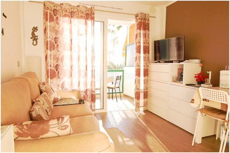 Foto d8e59191-bf5d-4765-b39f-25d9661e0000. Studio in avenida juan carlos i 30 in Los Cristianos Arona