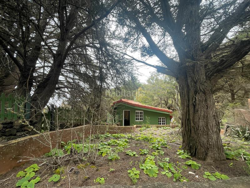 Foto 0033a963-6cc7-4dfd-9e62-66a0edd48d5f. Masía terreno con dos casas en ajares en el hierro - valderde en Valverde
