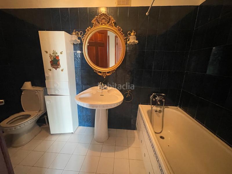 Foto b83d37ff-248a-4602-bc40-c0809755bef9. Masía terreno con dos casas en ajares en el hierro - valderde en Valverde