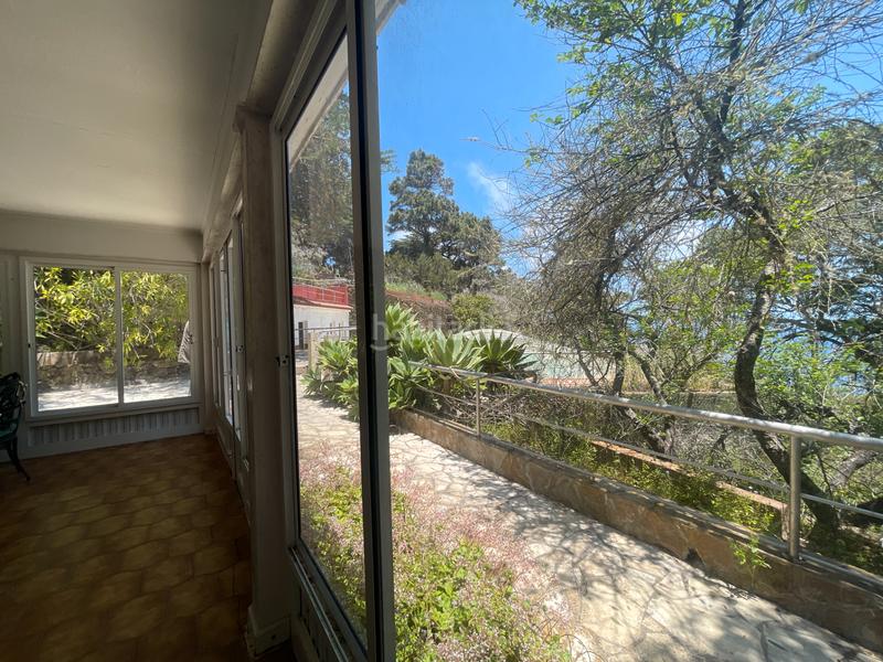 Foto d5632937-d6a2-4c33-ab01-5b077fd726fb. Masía terreno con dos casas en ajares en el hierro - valderde en Valverde