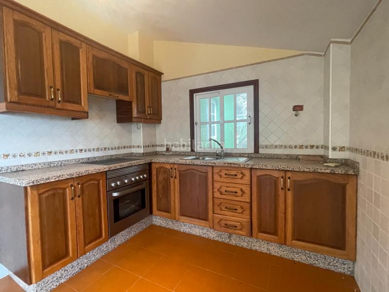 Foto f4572452-1939-4b84-af4c-4e406f90b0cf. Masía terreno con dos casas en ajares en el hierro - valderde en Valverde