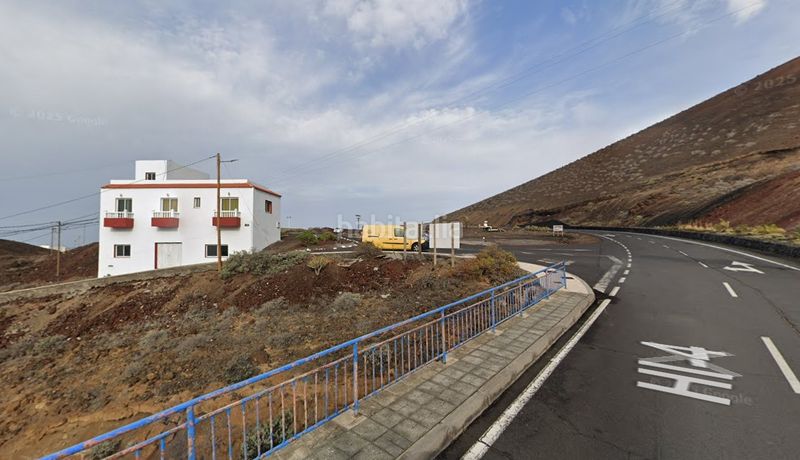 Foto e69e45f4-dd27-4564-b101-e40413c73a53. Chalet en Pinar de El Hierro (El)