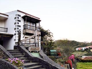 Chalet en Camino zoilo rodriguez 1. Chalet - casona canaria una joya arquitectónica