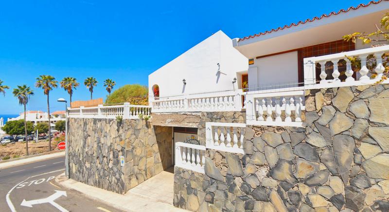 Foto 6741e1aa-b5be-47a4-9190-6b3d6c5e29f1. Chalet avec parking dans San Eugenio Alto Adeje