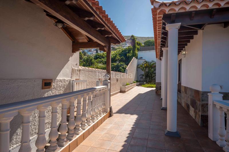 Foto 5c1a3e10-a83d-40c0-8e1d-367c521d9555. Chalet con camino parcheggio in Sauzal (El)