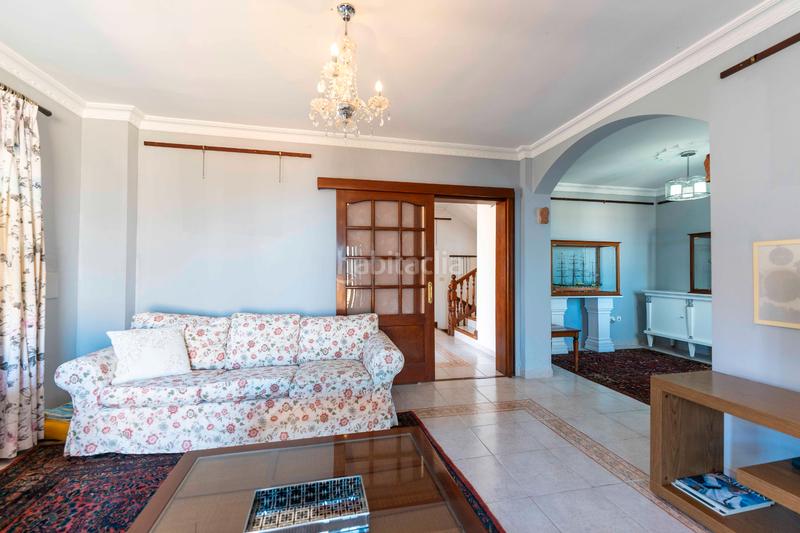 Foto b19b1d8c-a342-4b3e-acb7-6a6c20b1036f. Chalet con camino parcheggio in Sauzal (El)