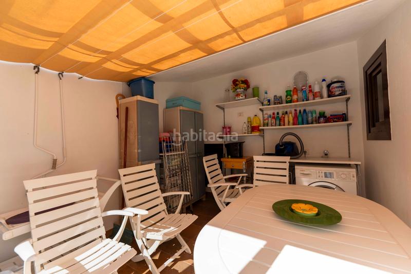 Foto f901a585-abee-48d4-88e9-6cf608082020. Chalet con camino parcheggio in Sauzal (El)