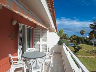 Pis  Calle doctor celestino gonzlez padrn