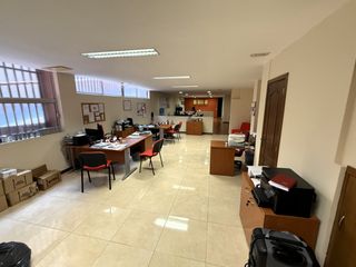 Local Comercial a Calle Almirante Diaz Pimienta