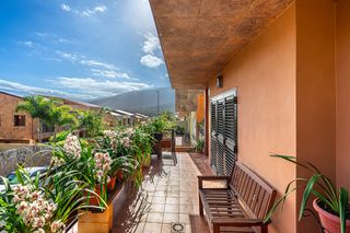 Casa bifamiliare  Calle valverde