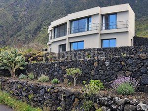 Foto fc88e49e-7ab0-408c-8d0d-cd7b1facfd10. Chalet en Frontera