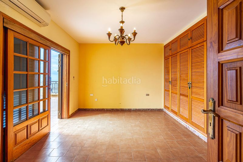 Foto d73f4245-a44f-4601-8a89-7e63fef62fcf. Xalet amb aparcament a Tabaiba Rosario (El)