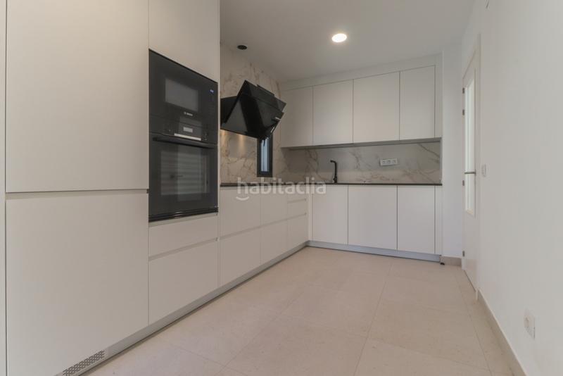 Foto b2fecc89-07ae-48ca-b440-5e24ca55a48c. Semi detached house with parking in Tafira Palmas de Gran Canaria (Las)