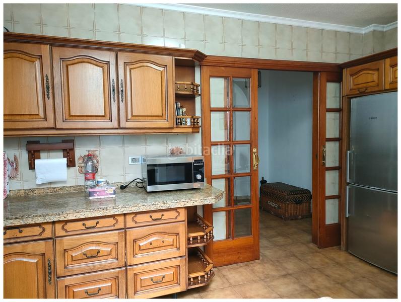 Foto 6f76a8ae-0718-4c9e-ac61-098e22a2d7c6. Casa amb aparcament a Santa Catalina - Canteras Palmas de Gran Canaria (Las)