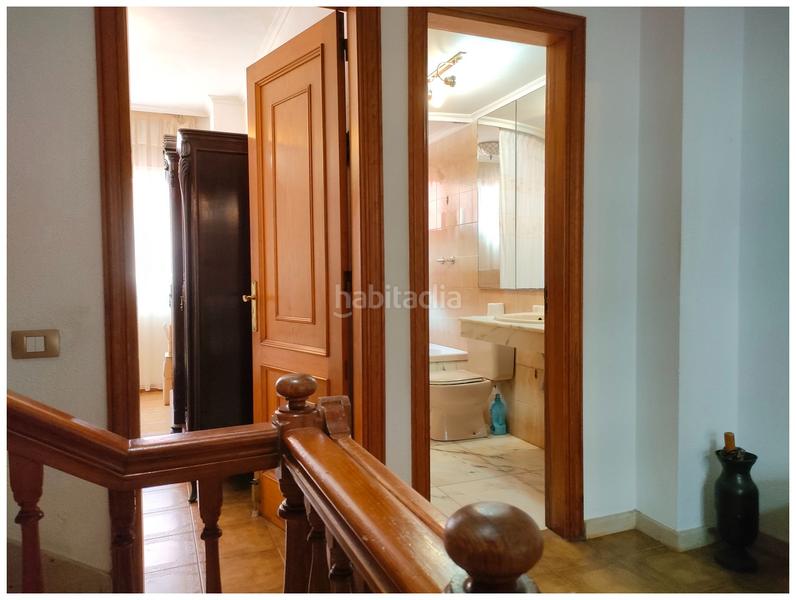 Foto 7f9e0dfe-0dac-4edd-8376-84bce2771af0. Casa amb aparcament a Santa Catalina - Canteras Palmas de Gran Canaria (Las)