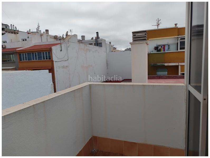 Foto a4832ce8-c209-4058-905a-6df7be216fc3. Casa amb aparcament a Santa Catalina - Canteras Palmas de Gran Canaria (Las)