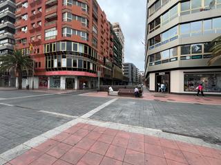 Piso en Calle albareda 3. Piso en santa catalina, calle albareda 3, cerca del parque santa