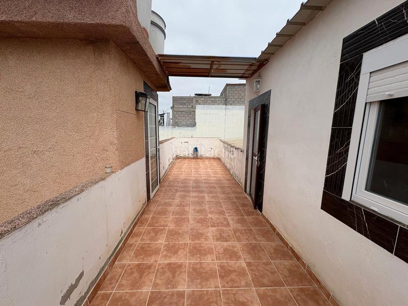 Foto 5fdbe069-89d2-45d7-befe-0209cabd043b. Casa adossada amb aparcament a Los Giles - Las Majadillas Palmas de Gran Canaria (Las)