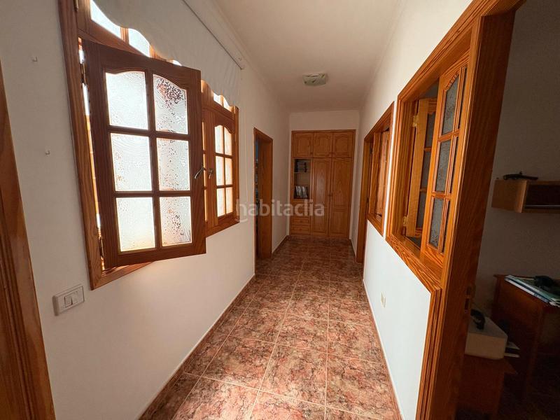 Foto f631bb4d-64ef-4766-897f-ecd604cbcab4. Casa adossada amb aparcament a Los Giles - Las Majadillas Palmas de Gran Canaria (Las)