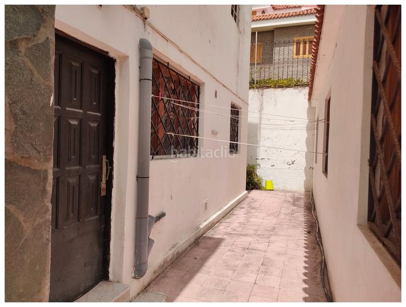 Foto 0660fc5a-f509-41d4-85d2-00c01e5ca33b. Casa amb aparcament a Tafira Palmas de Gran Canaria (Las)