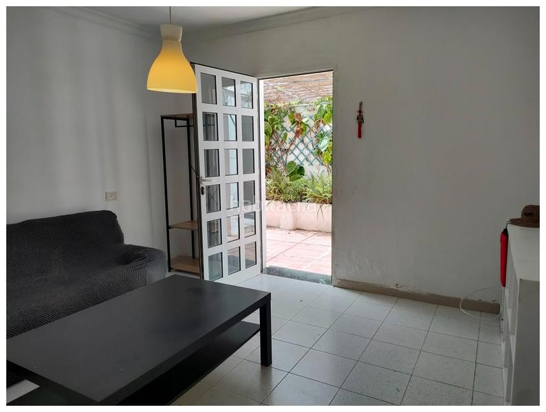 Foto bef6448b-c252-43b5-bacf-db99faefe48c. Casa amb aparcament a Tafira Palmas de Gran Canaria (Las)