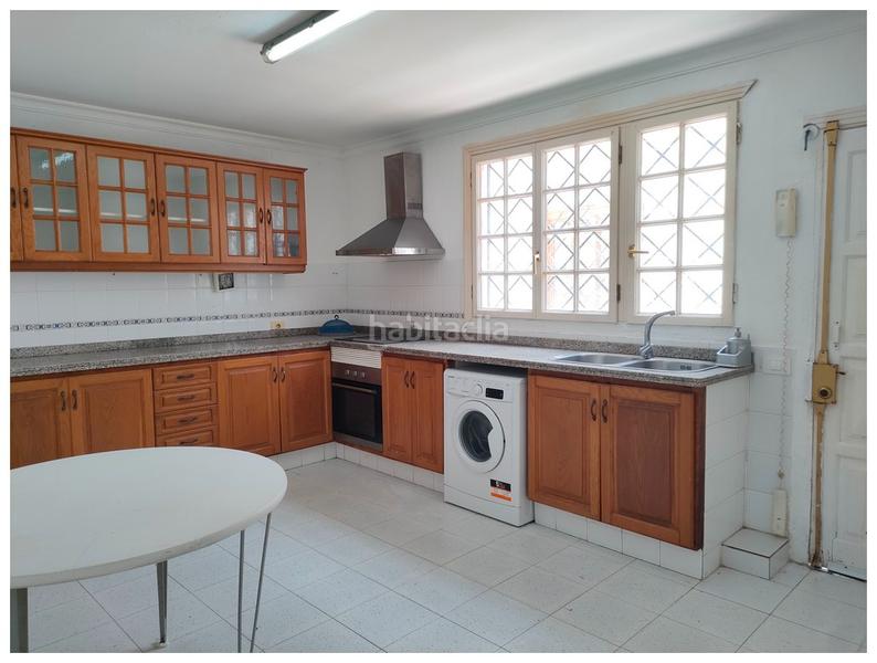 Foto cb3d686d-05c4-4c38-8402-85d272aa7b46. House with parking in Tafira Palmas de Gran Canaria (Las)