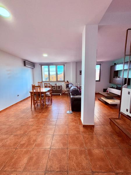 Foto f50bc4f0-4127-4a1a-bf18-10addcabd1a3. Casa a schiera con parcheggio in Valsequillo de Gran Canaria