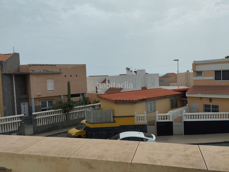 Foto bbd3fa11-e36b-44cb-b25b-7e1a83d2549b. Casa adossada amb aparcament a La Garita - Marpequeña Telde
