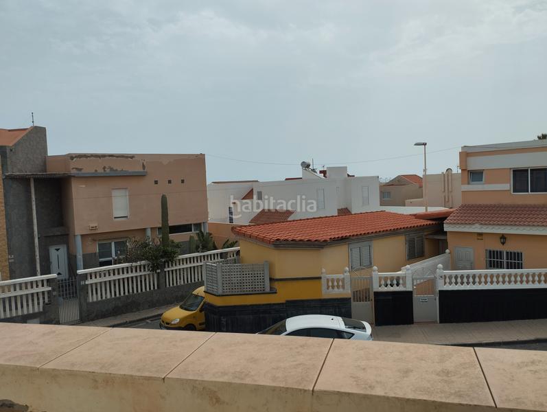 Foto bbd3fa11-e36b-44cb-b25b-7e1a83d2549b. Maison jumelée avec parking dans La Garita - Marpequeña Telde