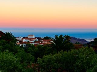 Country house in Agüimes - Temisas. Te presentamos esta acogedora vivienda con carácter, situada en