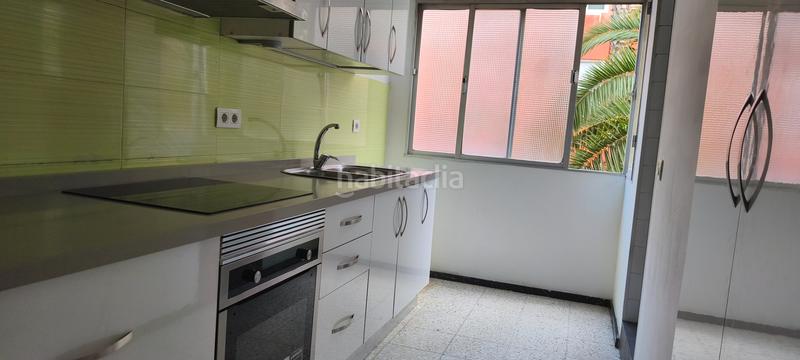 Foto 8305b8ee-4f77-40bf-90bf-adfc7a8801ab. Pis a calle doctor jacinto mejías 10 a Escaleritas Palmas de Gran Canaria (Las)