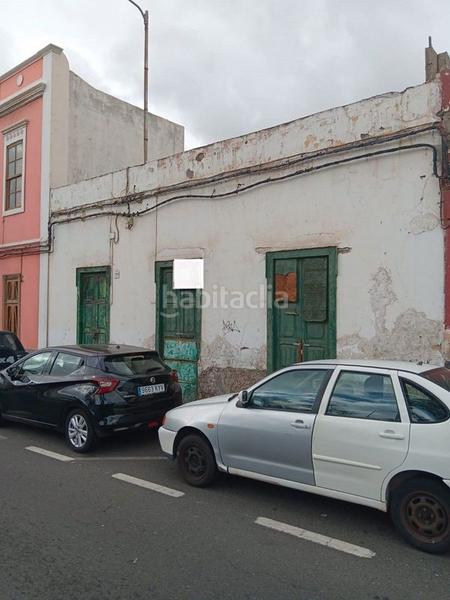 Foto 94b15efb-9566-456d-832f-a678ac0dd52b. Casa adossada a carretera jinámar-Telde 37 a Jinamar Telde