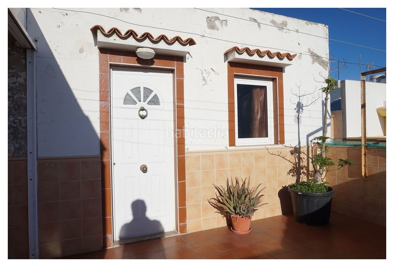 Foto 9055146c-4fbc-4778-81ce-8edb82c33715. Edifici a Siete Palmas Palmas de Gran Canaria (Las)