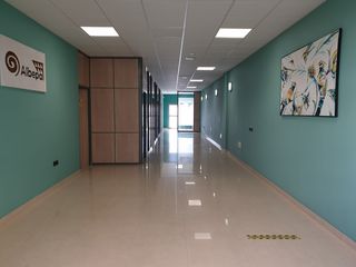 Locale commerciale in San Gregorio