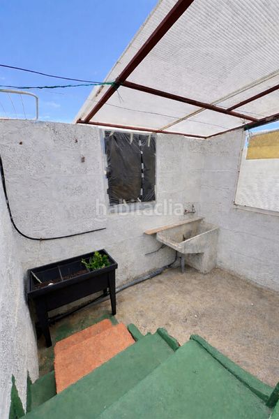 Foto 7292d842-f069-4e31-98f2-6cbe64dc47e7. Casa aparellada amb aparcament a Moya